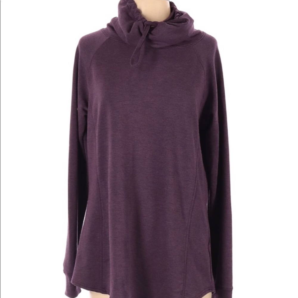 32 Degrees medium sweatshirt